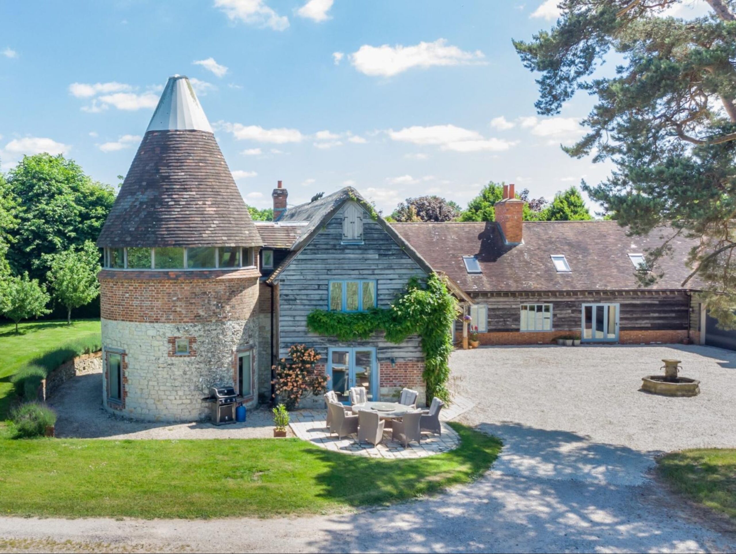 The Oast House, Hampshire, SouthCoast LocationFinder